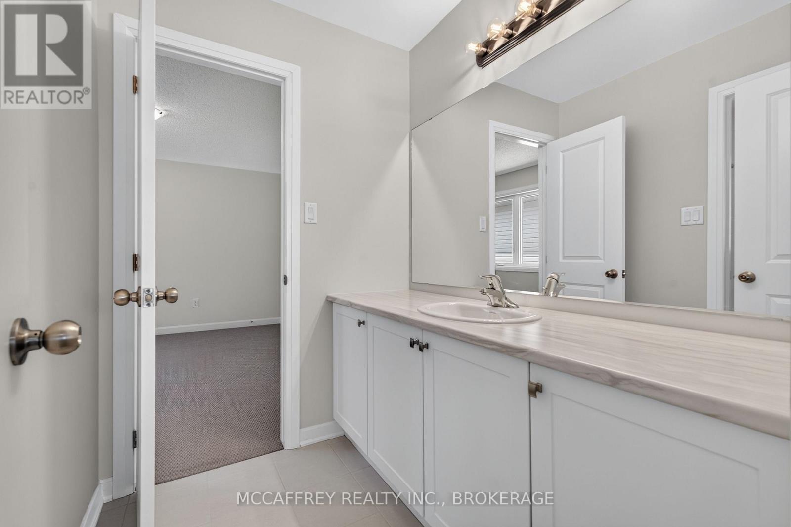 117 WINDERMERE BOULEVARD - Image 33