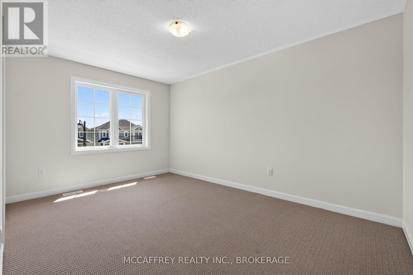 117 WINDERMERE BOULEVARD - Image 36