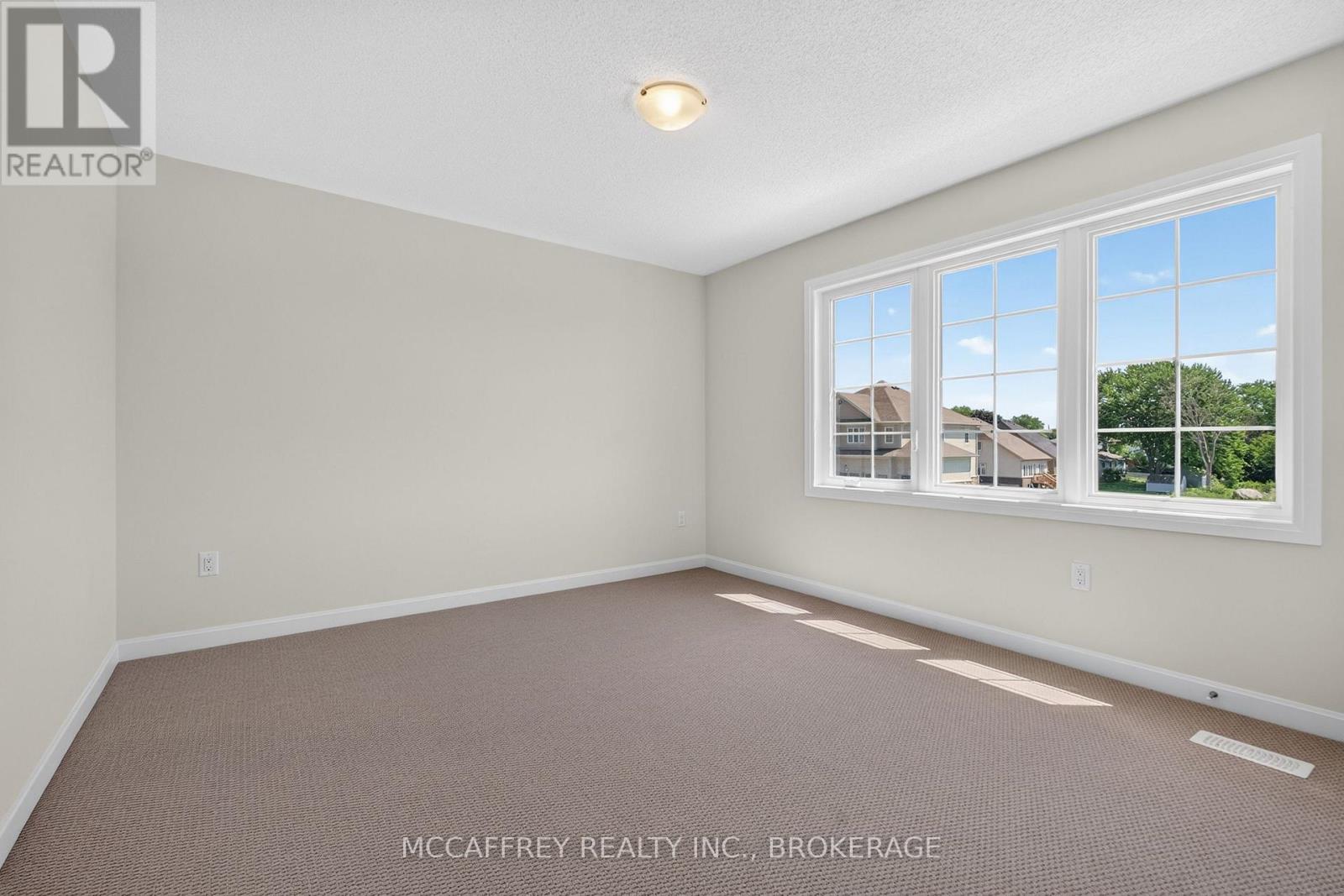 117 WINDERMERE BOULEVARD - Image 41