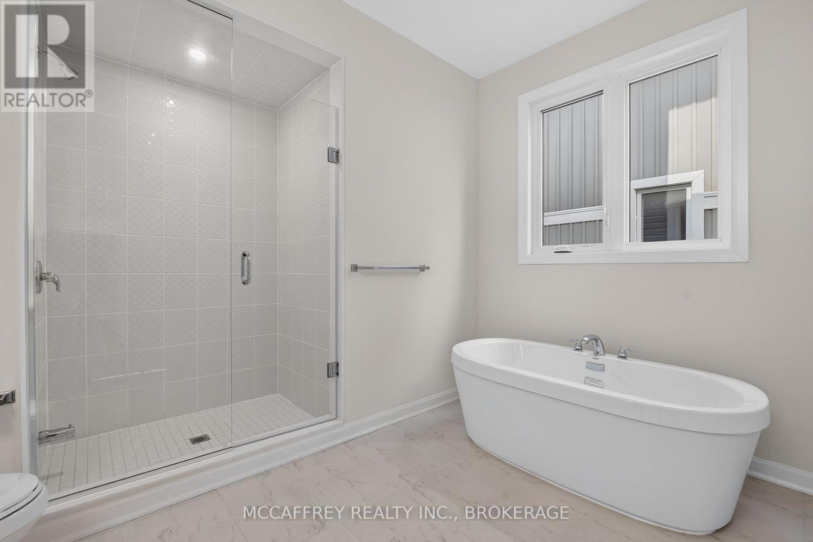 19 OAKMONT DRIVE - Image 23