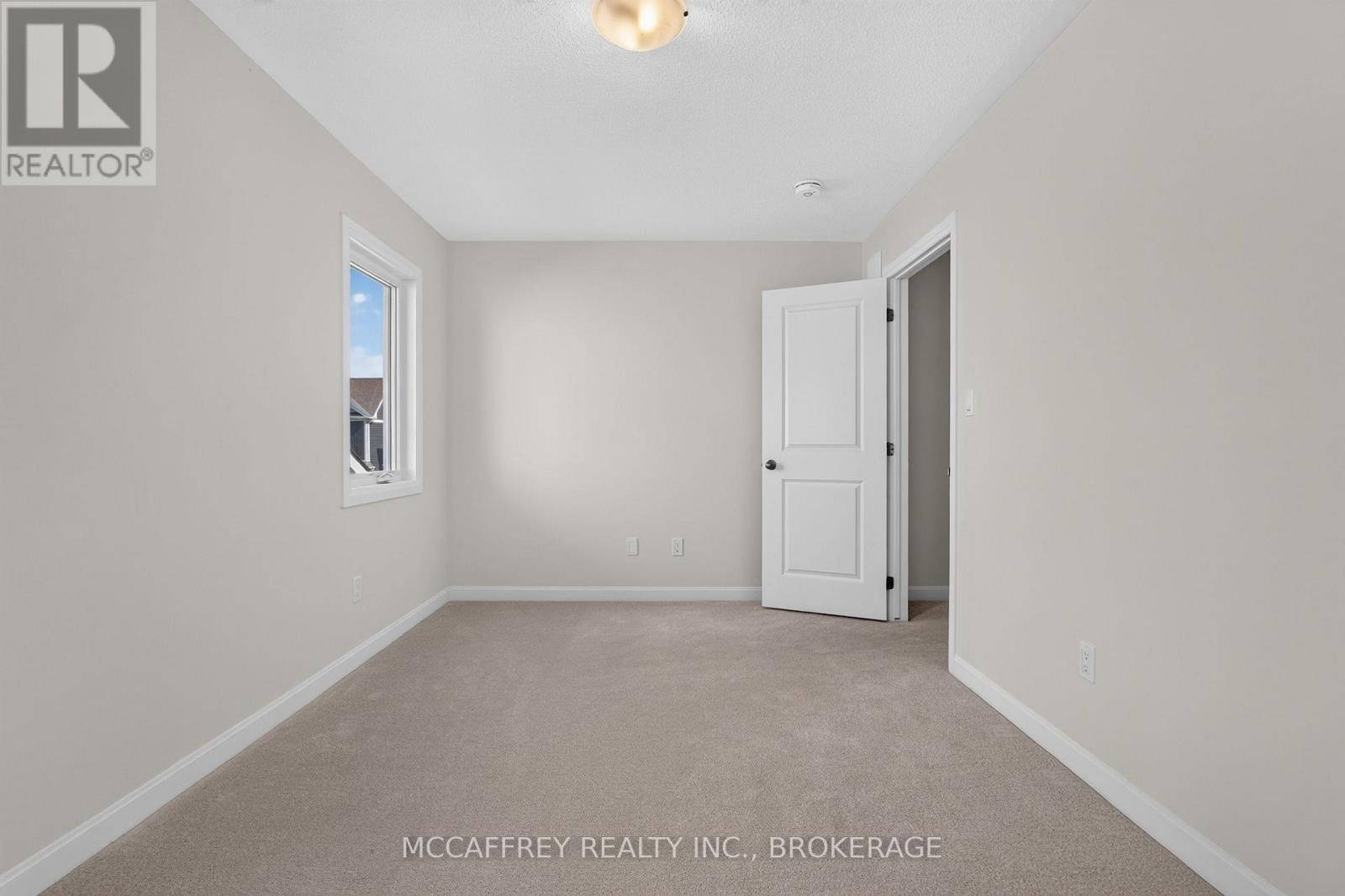 19 OAKMONT DRIVE - Image 31