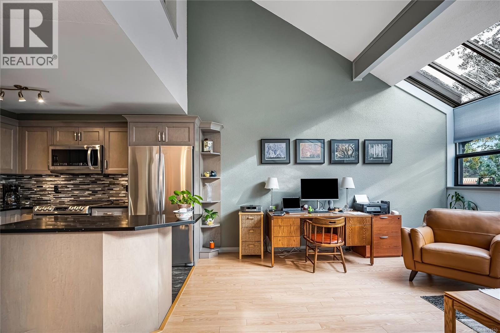 464E 4678 Elk Lake Drive, Saanich