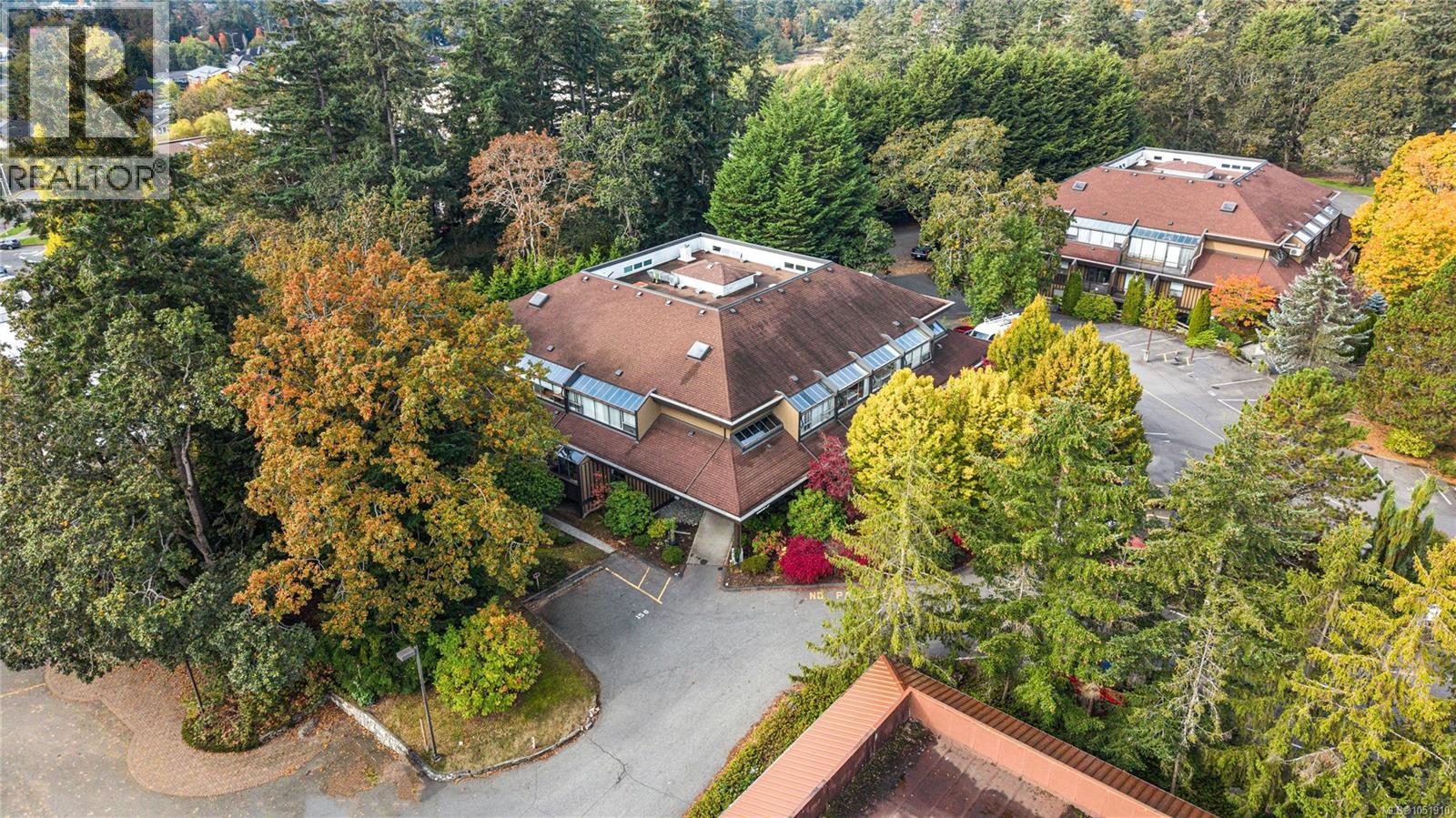 464E 4678 Elk Lake Drive, Saanich