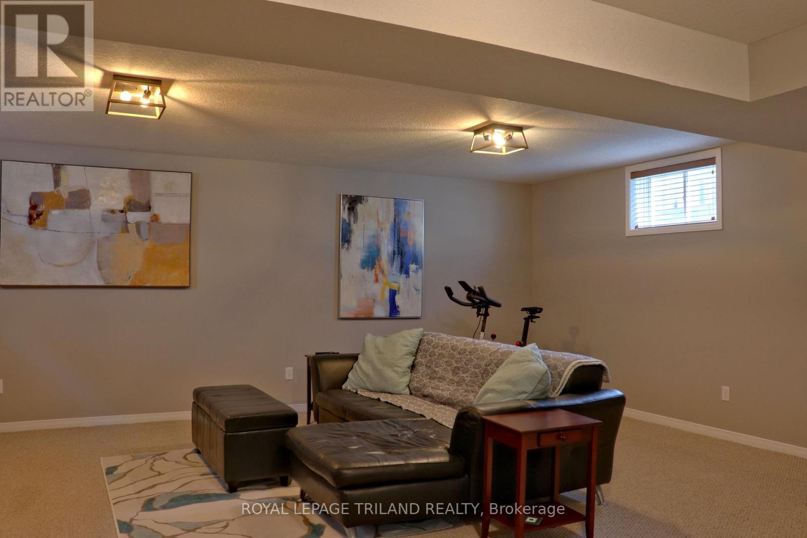 821 SPRUCEWOOD DRIVE - 10