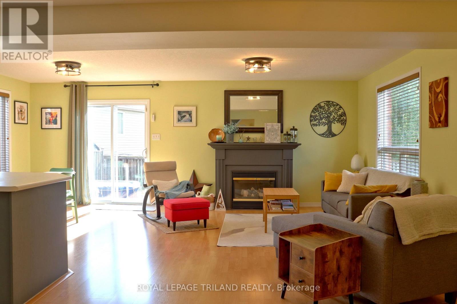 821 SPRUCEWOOD DRIVE - Image 16