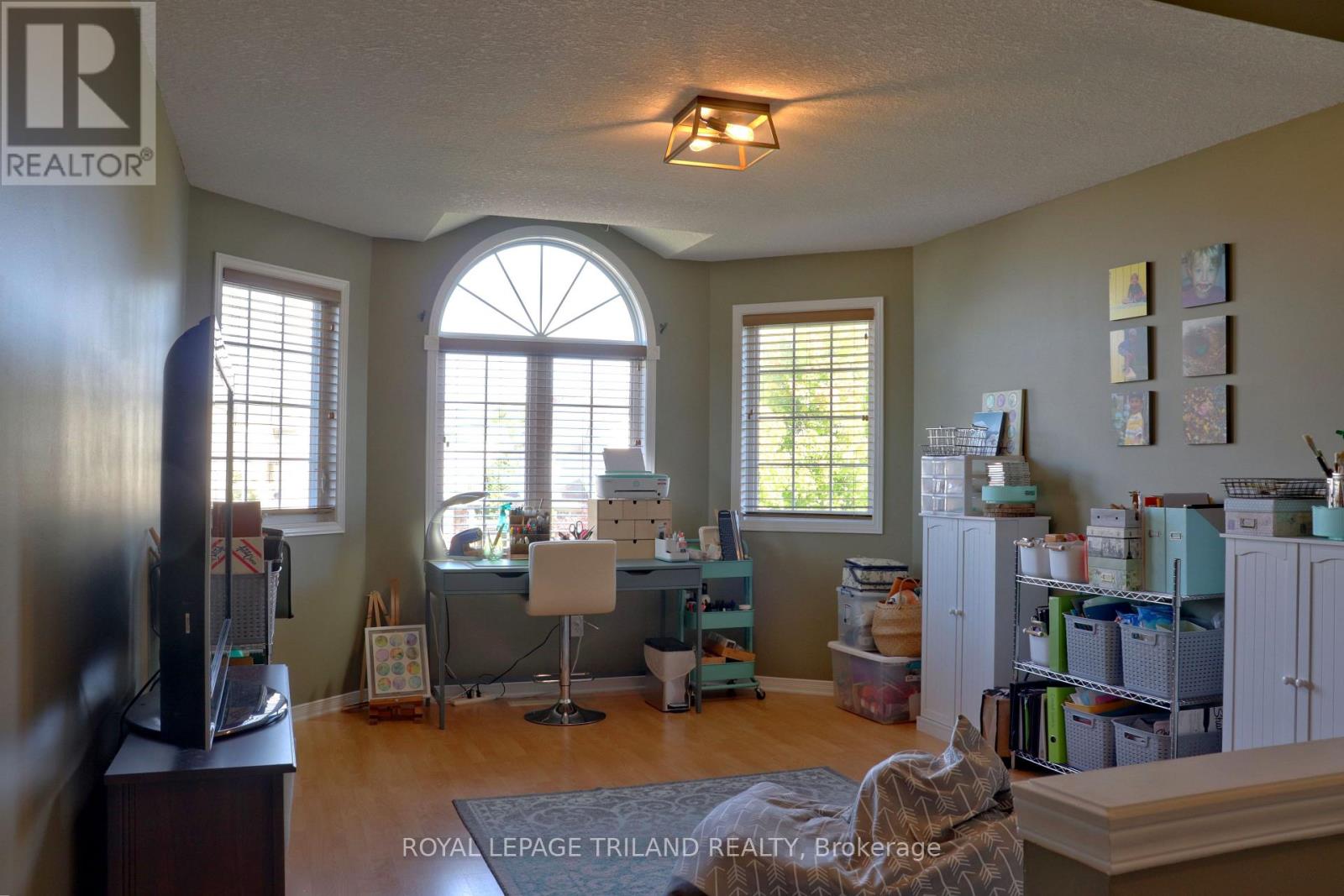 821 SPRUCEWOOD DRIVE - Image 8