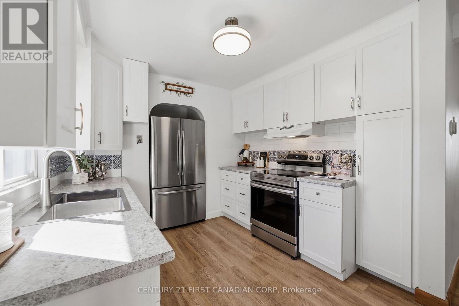 180 FOREST AVENUE - 17