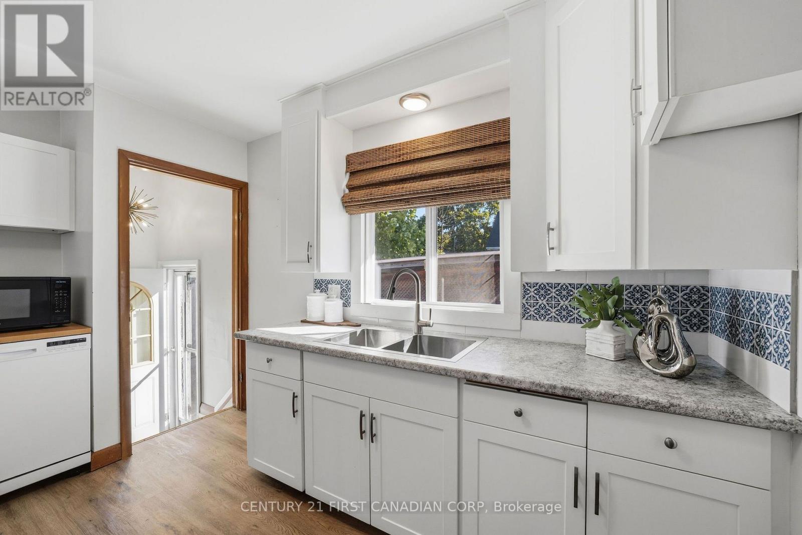 180 FOREST AVENUE - 18