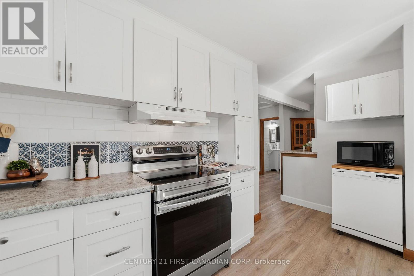 180 FOREST AVENUE - 19