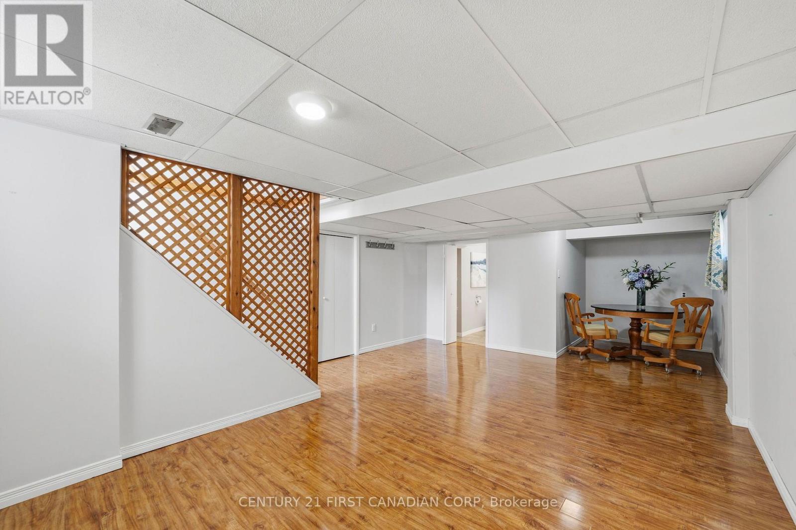 180 FOREST AVENUE - Image 20