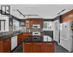 21 Rossmere Road SW - photo 8