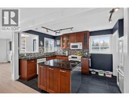 21 Rossmere Road SW - photo 9