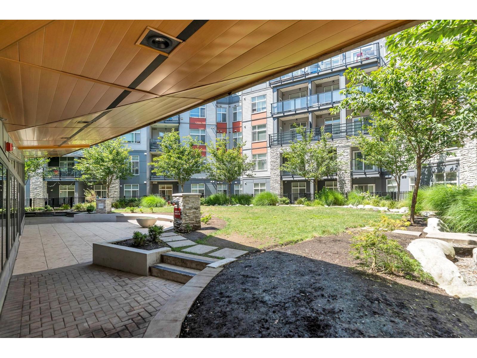 205 11077 RAVINE ROAD, Surrey