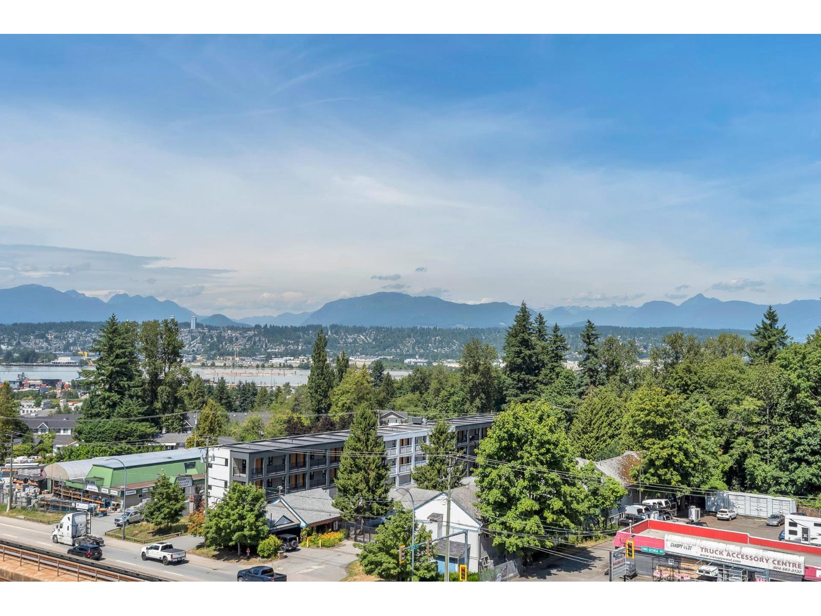 205 11077 RAVINE ROAD, Surrey