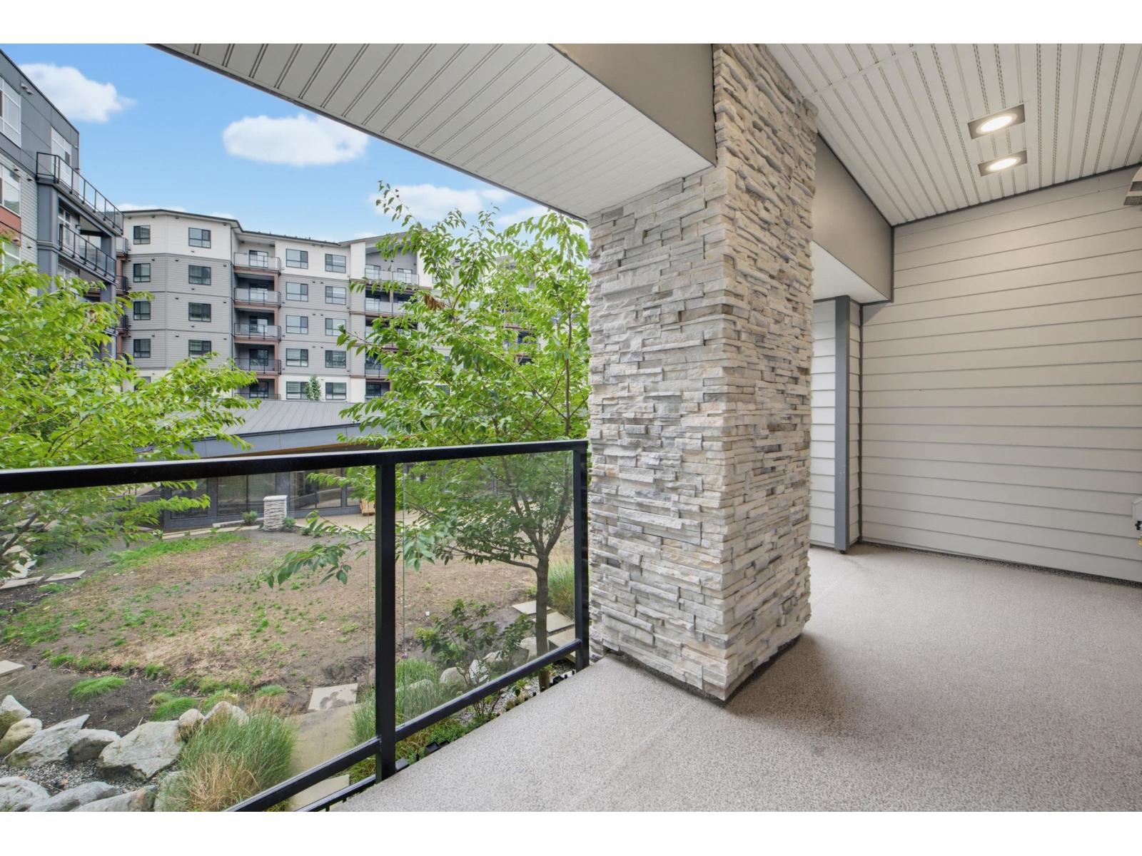 205 11077 RAVINE ROAD, Surrey