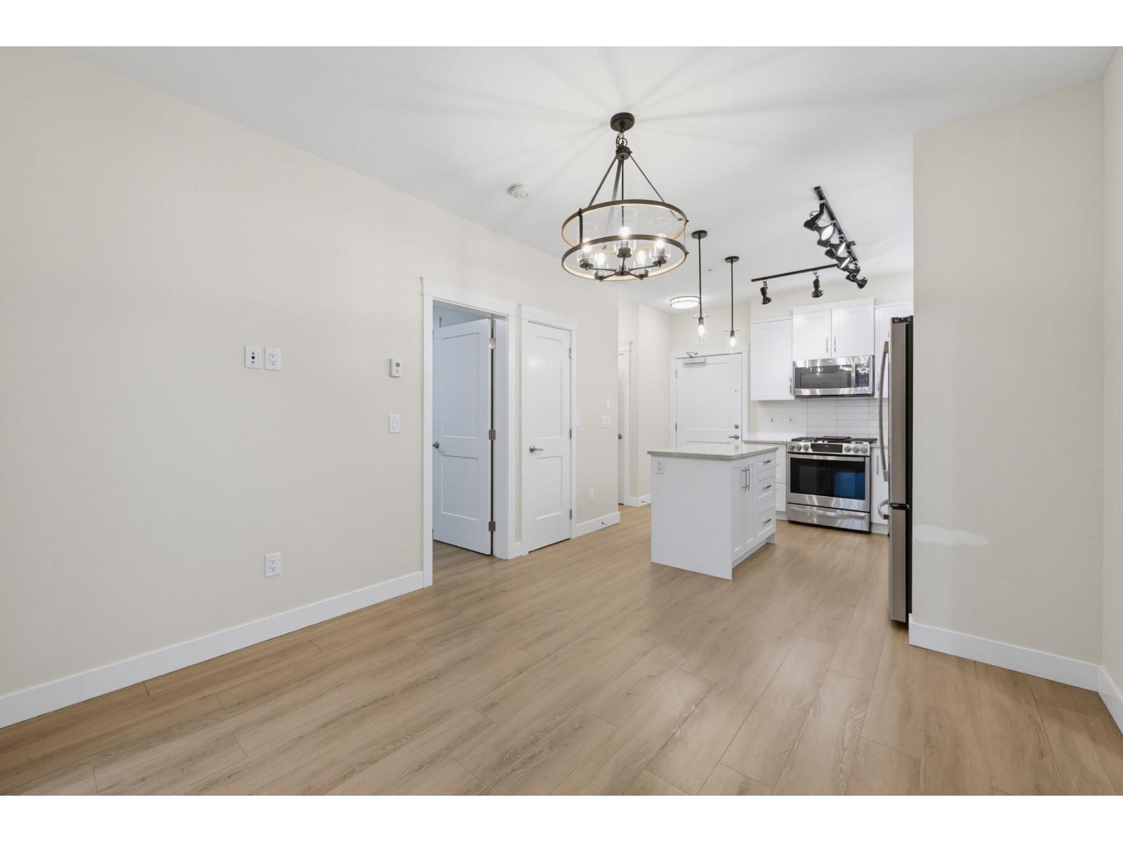 205 11077 RAVINE ROAD, Surrey