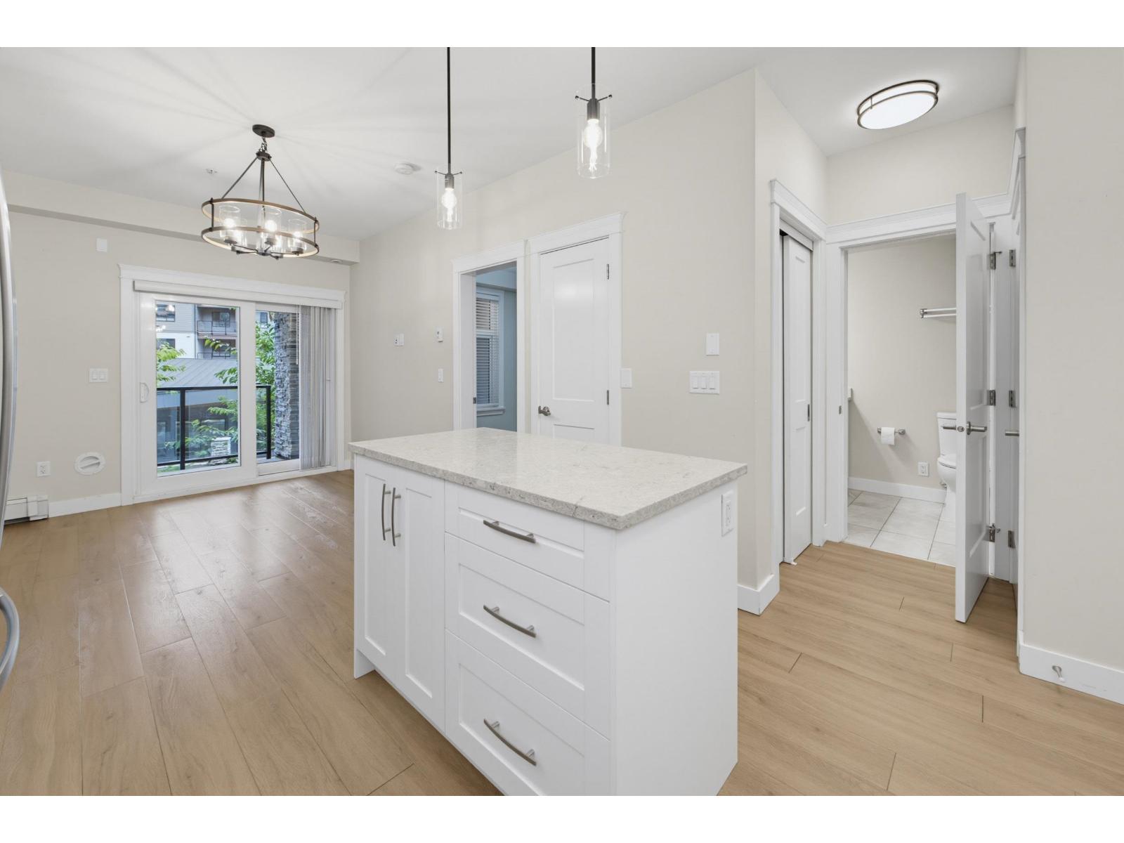 205 11077 RAVINE ROAD, Surrey