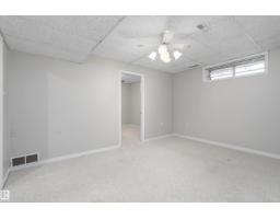 933 Youville Dr W Nw, Edmonton, AB T6L6T2 Photo 36