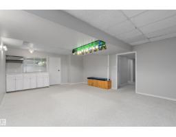 933 Youville Dr W Nw, Edmonton, AB T6L6T2 Photo 44