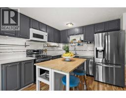 208 Queenston Heights SE - photo 11