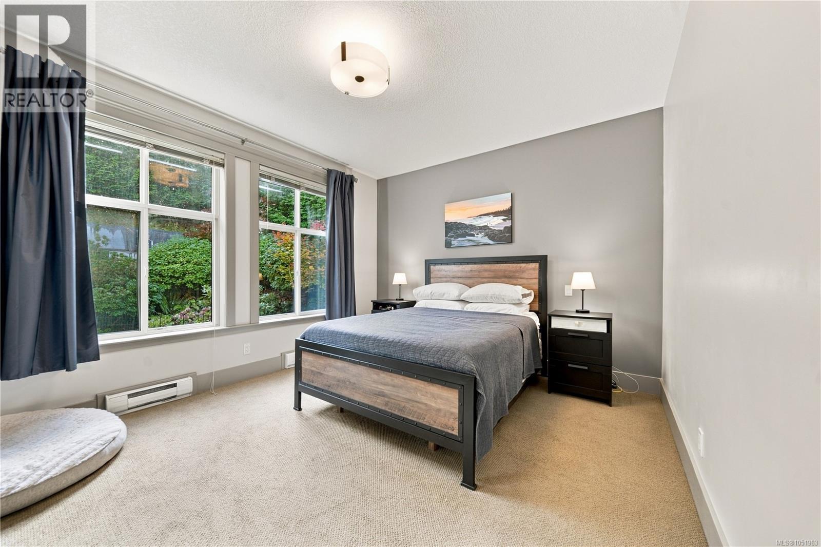 4820 Bridgewood Close - Image 5
