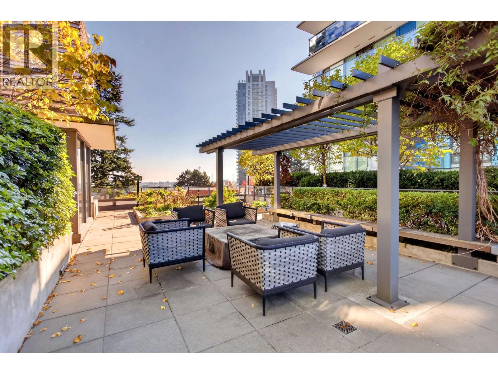 Photo of 1506 8189 CAMBIE STREET 32