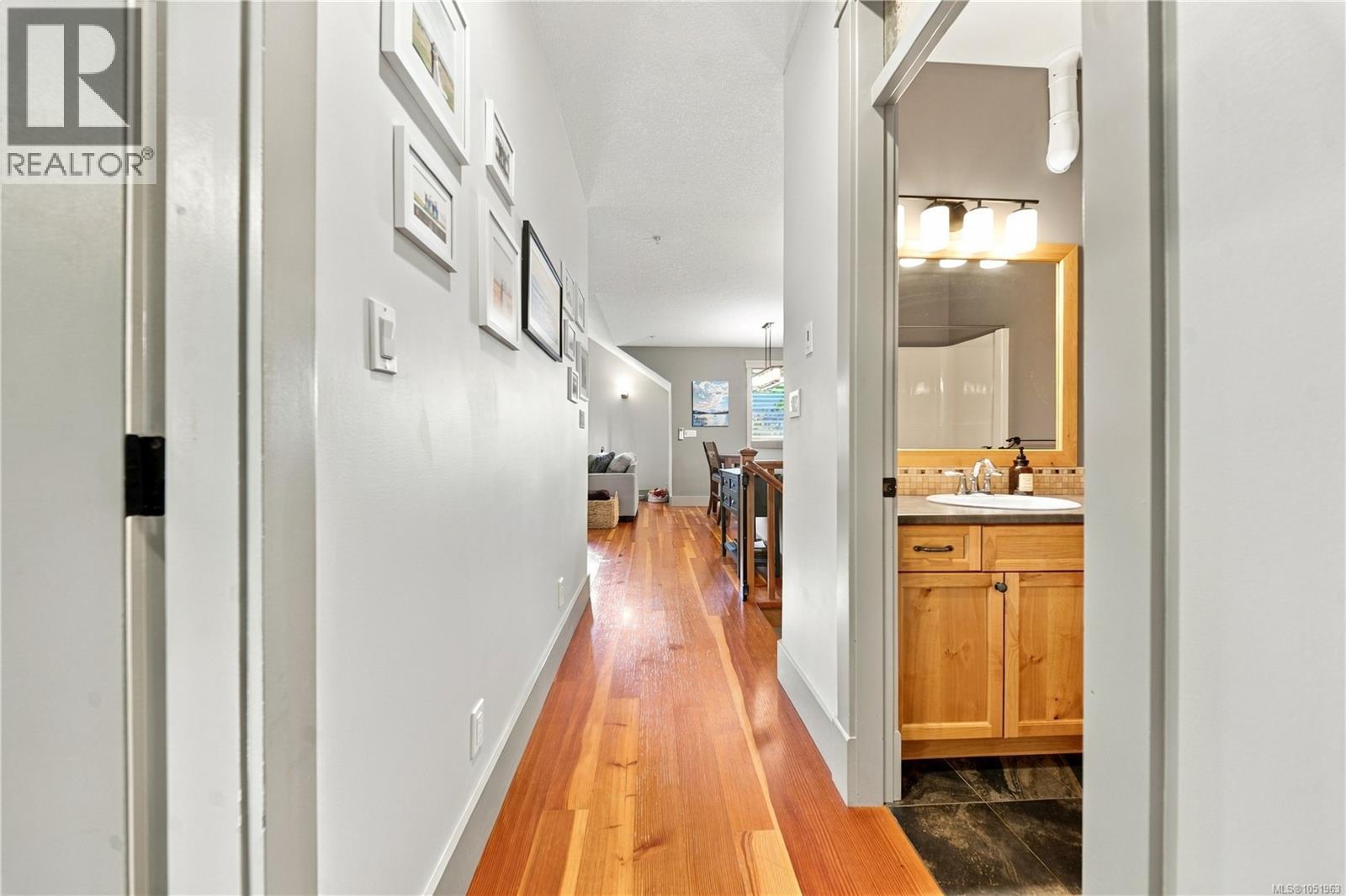 4820 Bridgewood Close - Image 29