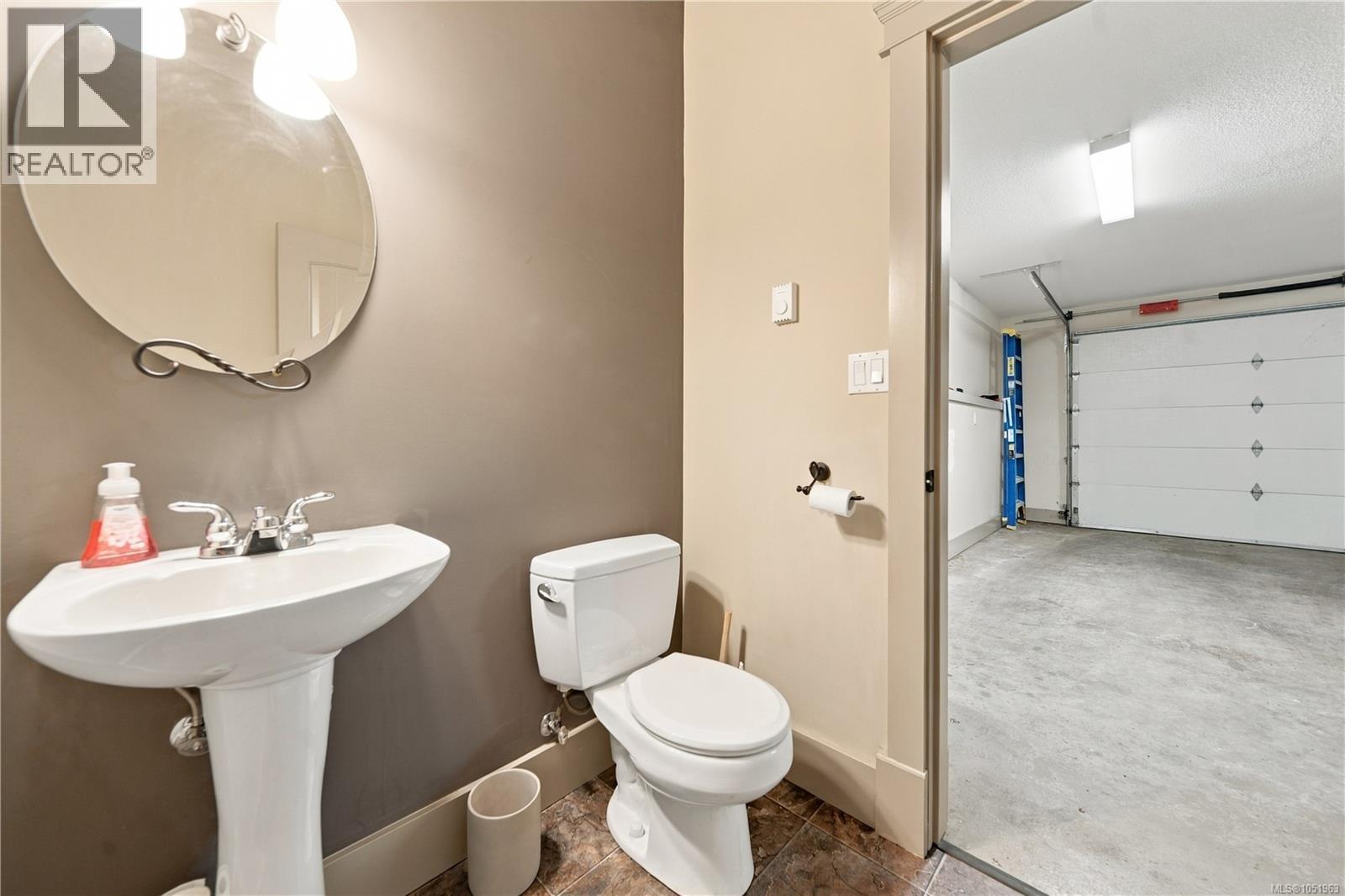 4820 Bridgewood Close - 45