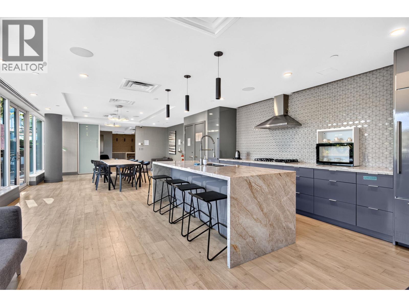 Photo of 1506 8189 CAMBIE STREET 30