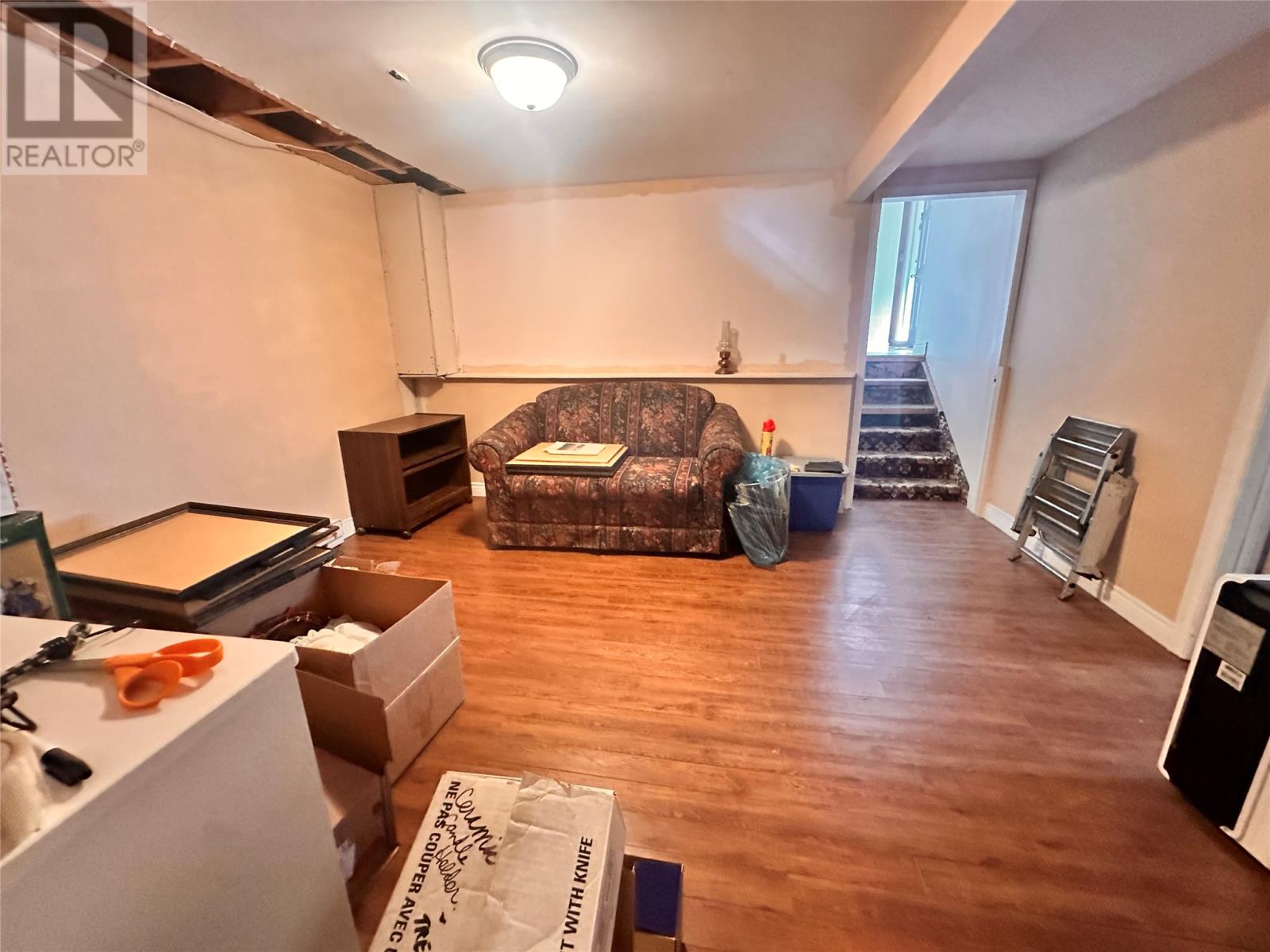 17 Burdrew Place - 36