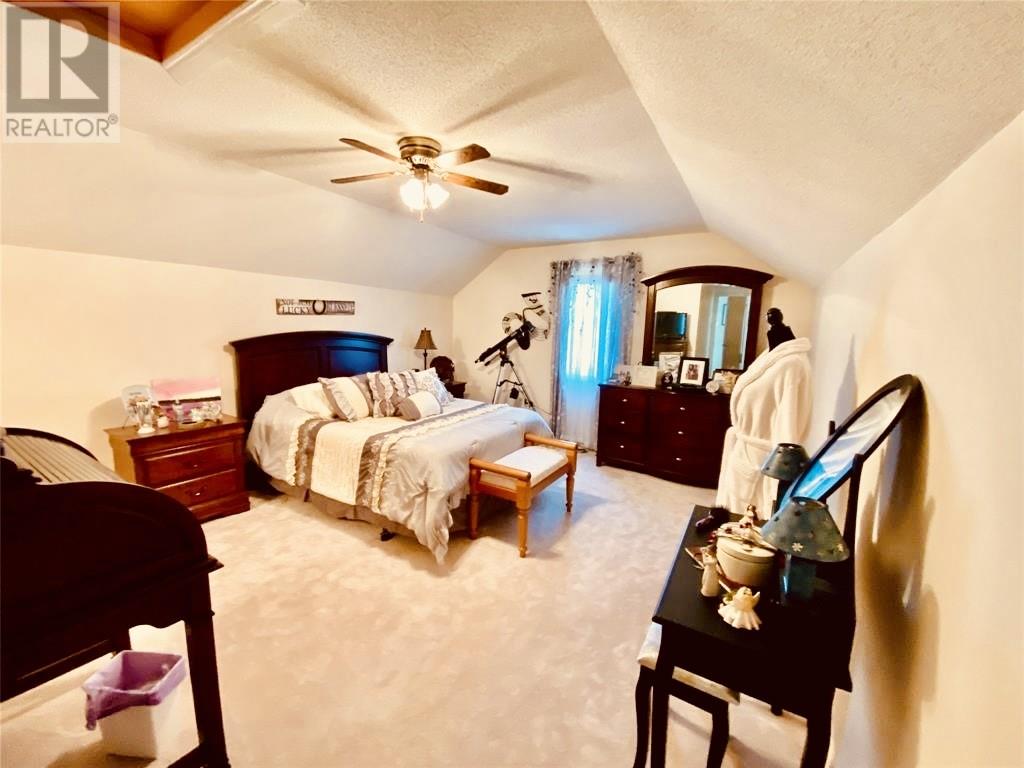 61 Kings Hill Road - 18