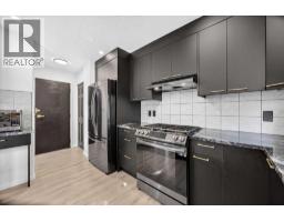 4pc Bathroom - 1705 Patterson View Sw, Calgary, AB T3H3J9 Photo 14