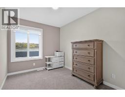 743 Wolf Willow Boulevard SE - photo 25
