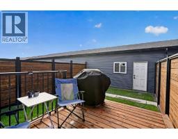 743 Wolf Willow Boulevard SE - photo 36