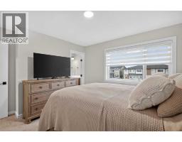 743 Wolf Willow Boulevard SE - photo 21