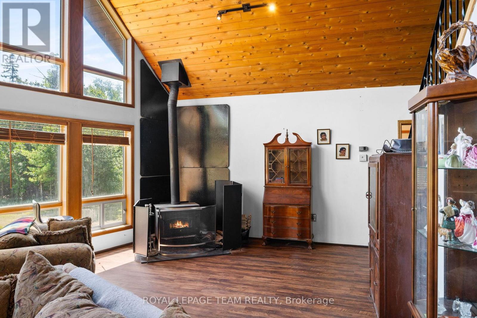 4984 DUNROBIN ROAD - Image 29