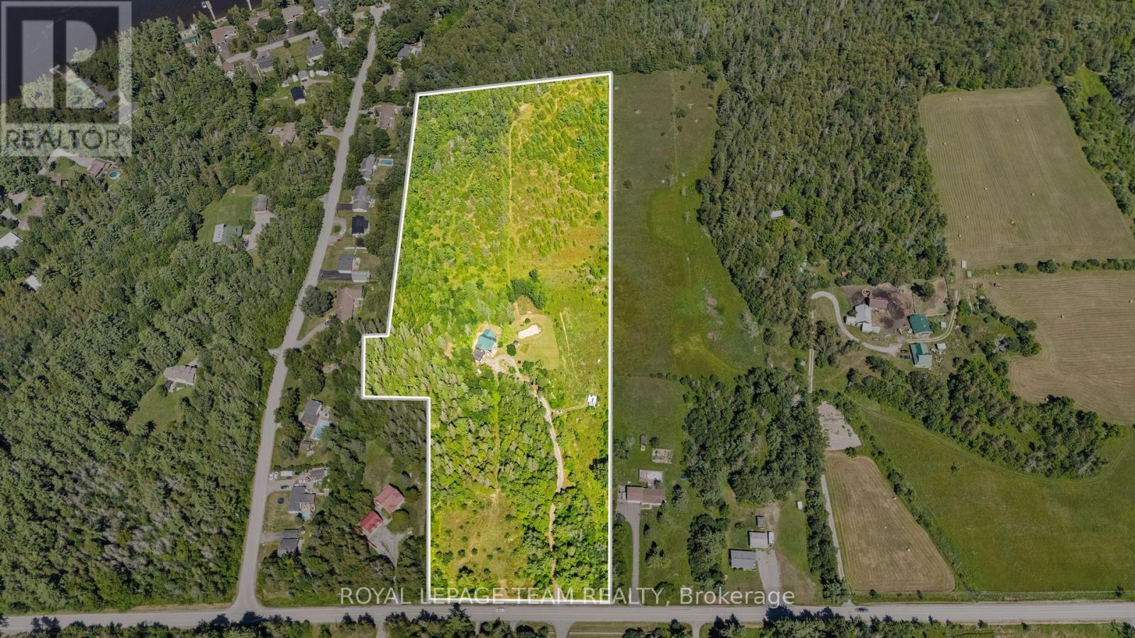 4984 DUNROBIN ROAD - 4