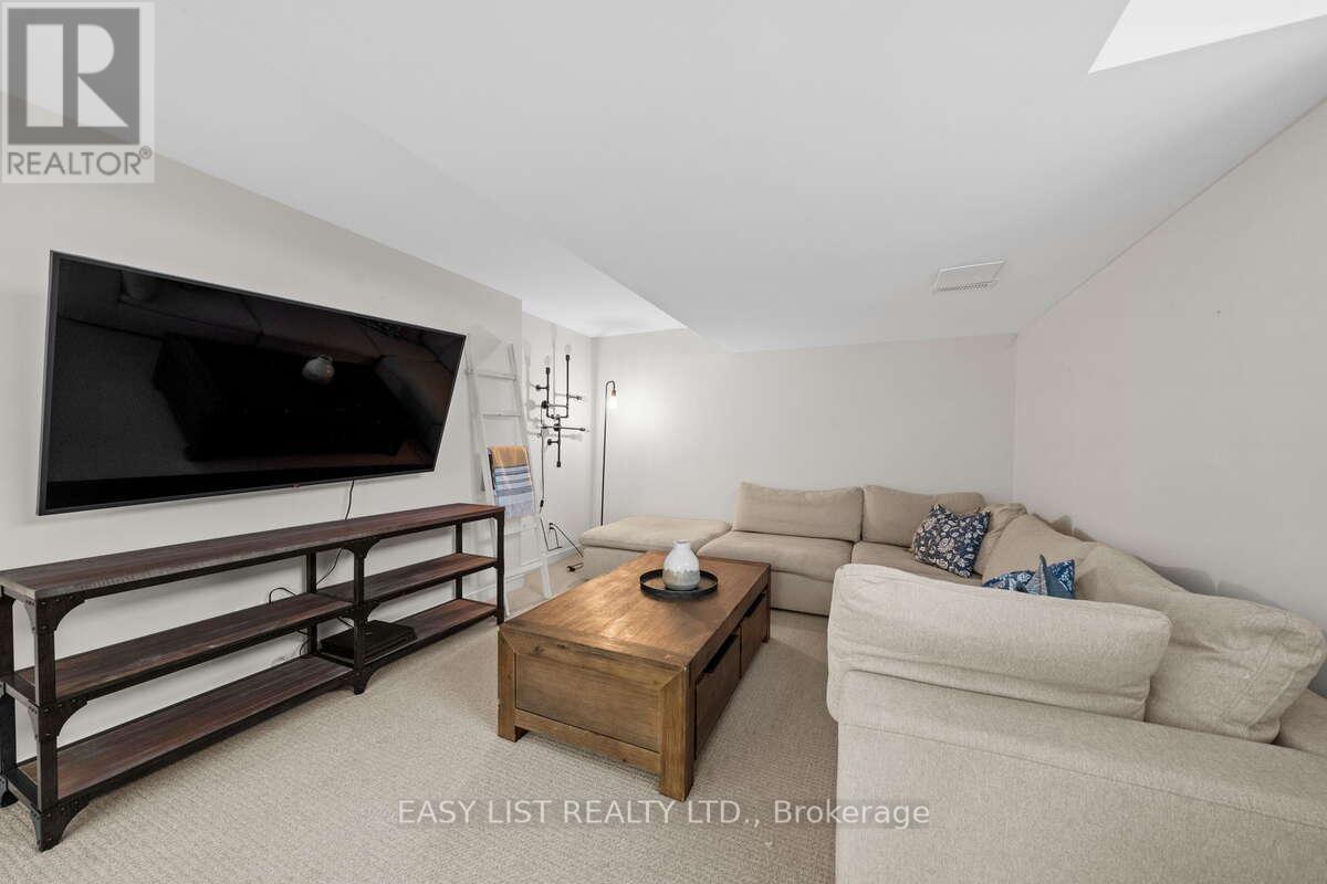 775 Carnelian Crescent — photo 41