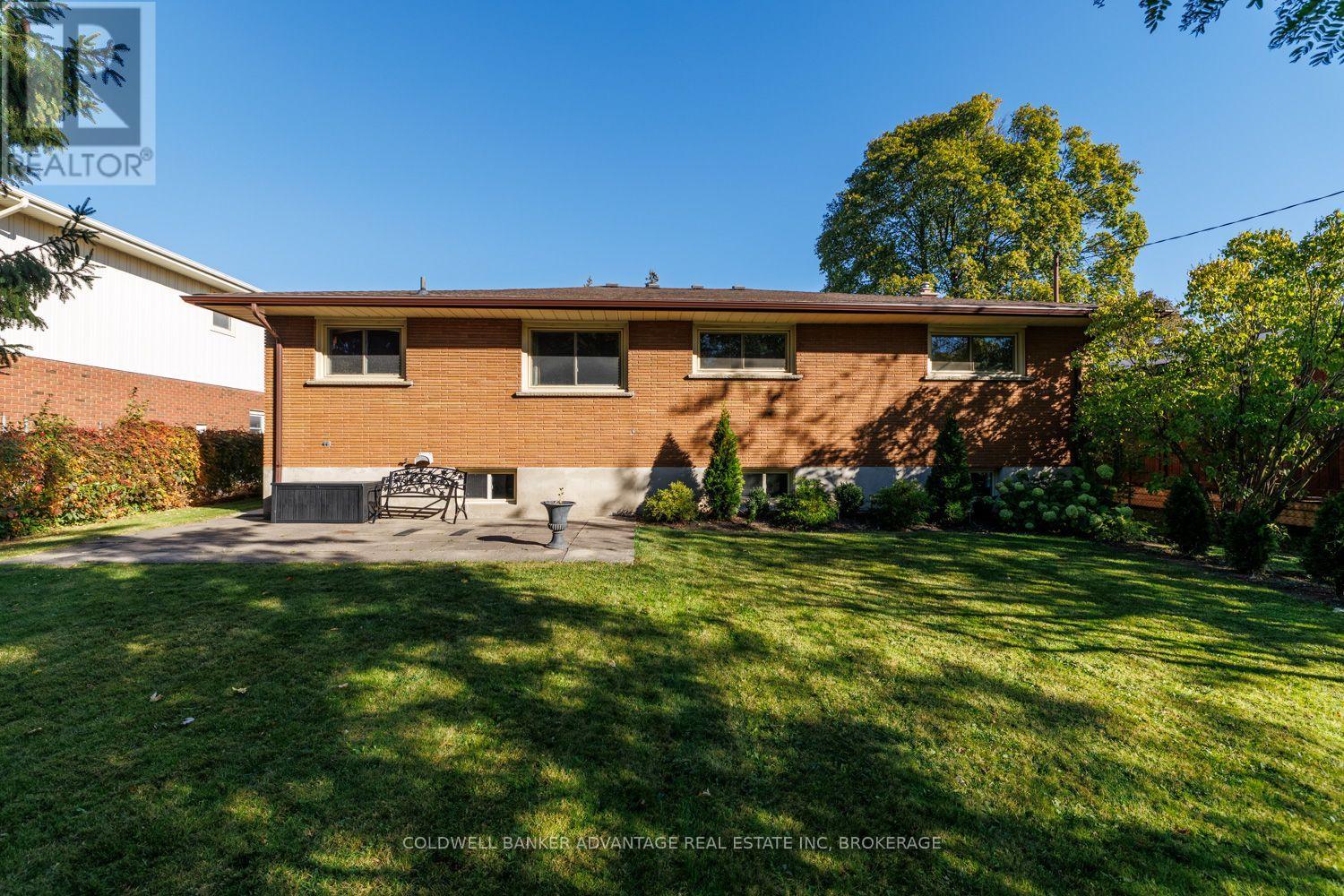 231 PRICE AVENUE - 26