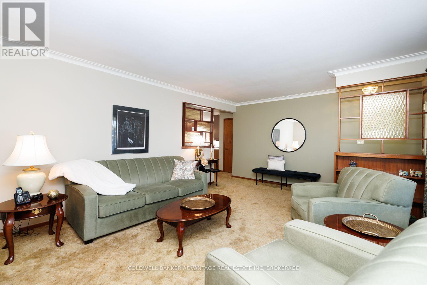 231 Price Avenue — photo 7
