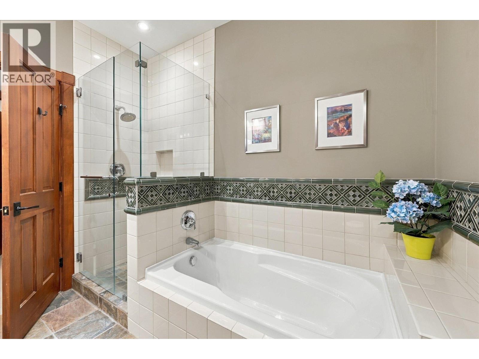 Photo of 1 2500 TALUSWOOD PLACE 27