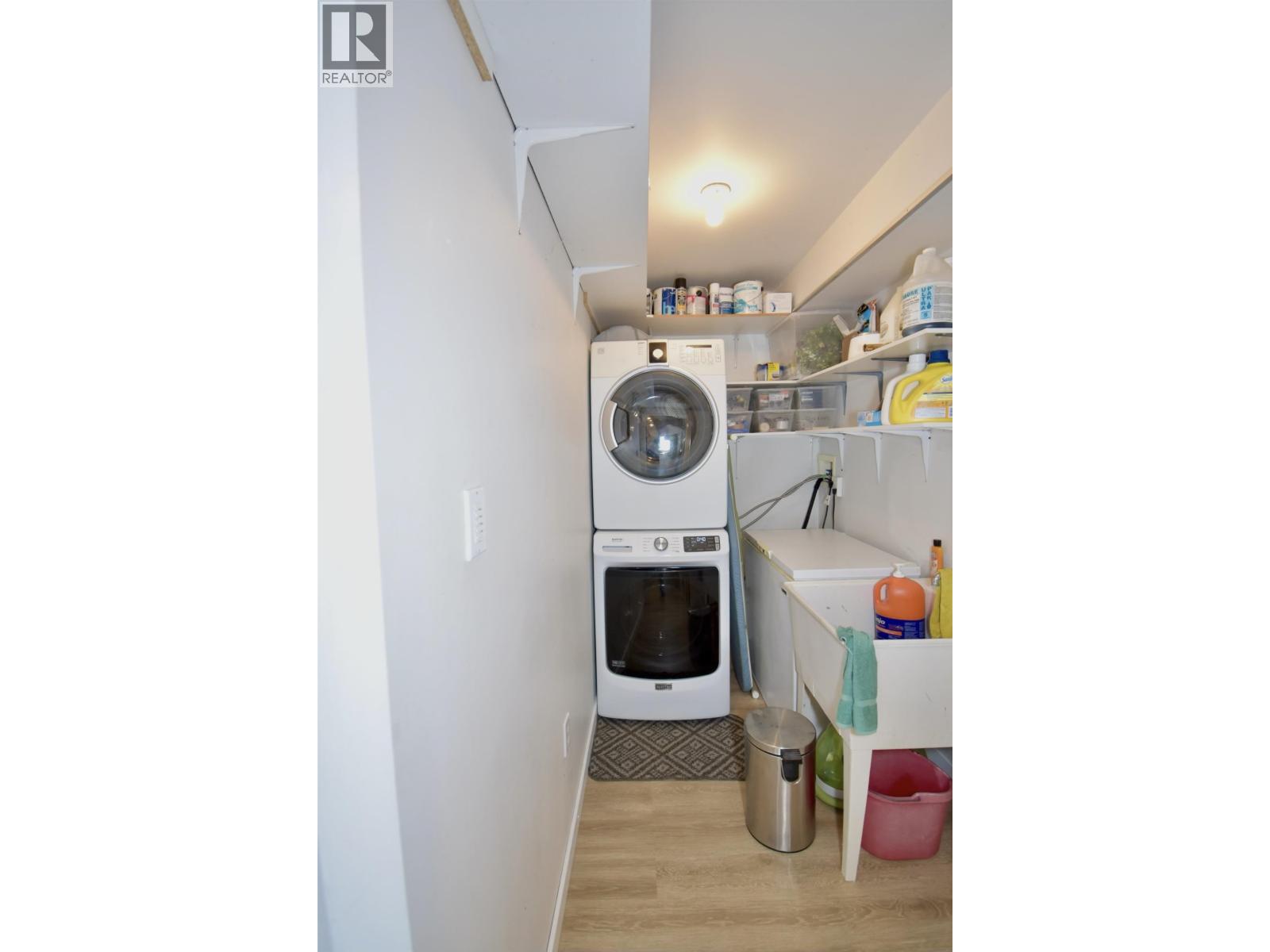 1822 HALL ROAD, Sechelt