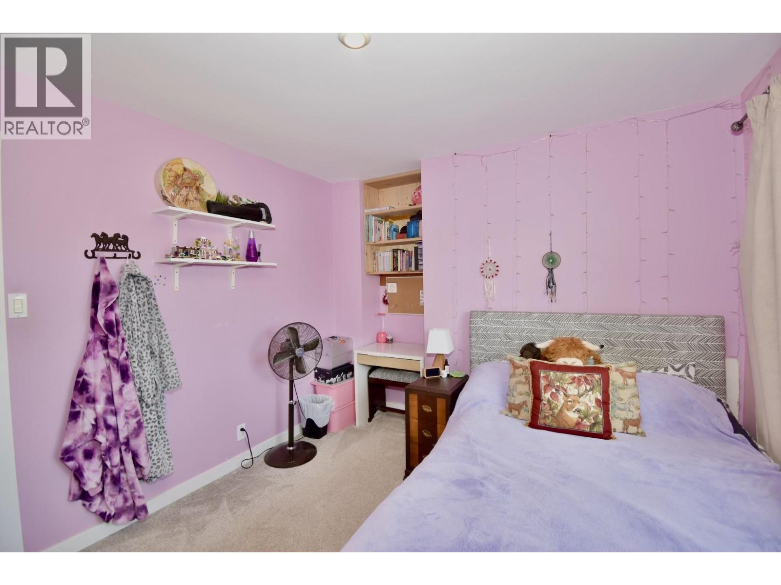 1822 HALL ROAD, Sechelt