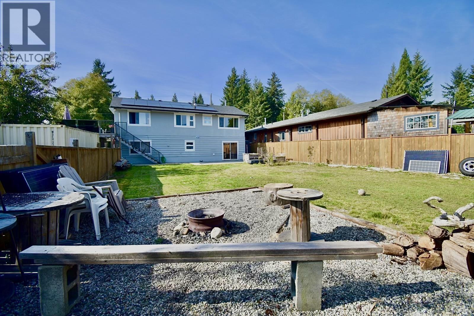 1822 HALL ROAD, Sechelt