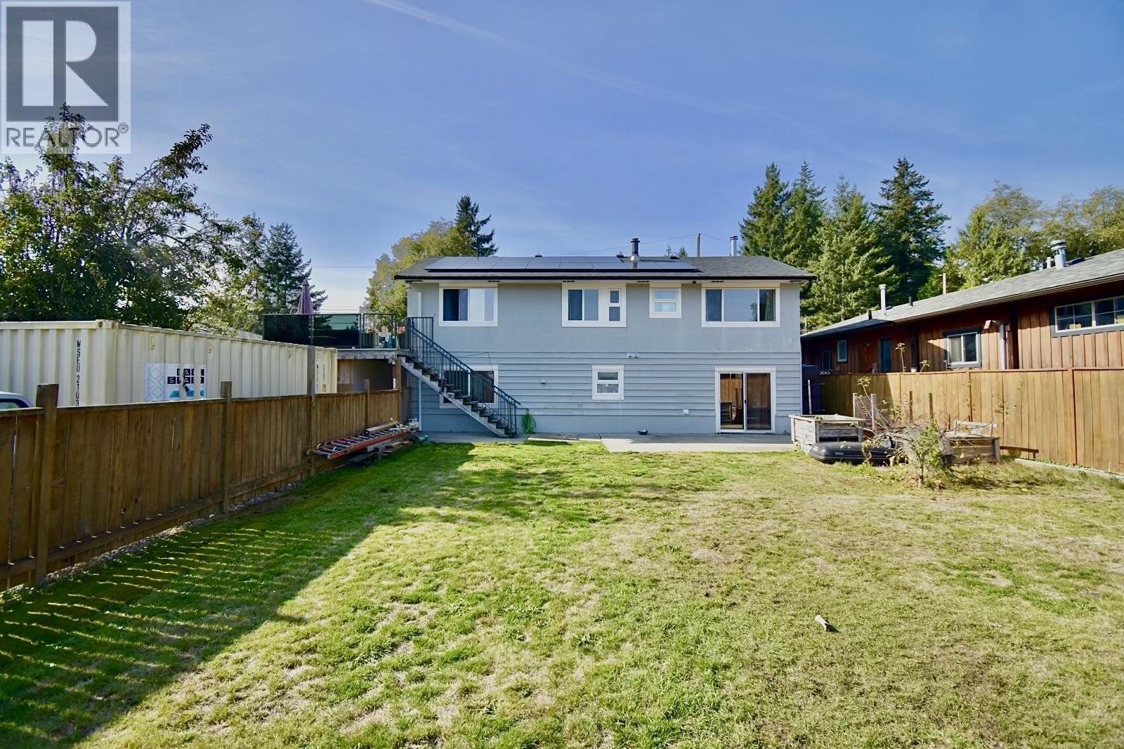 1822 HALL ROAD, Sechelt