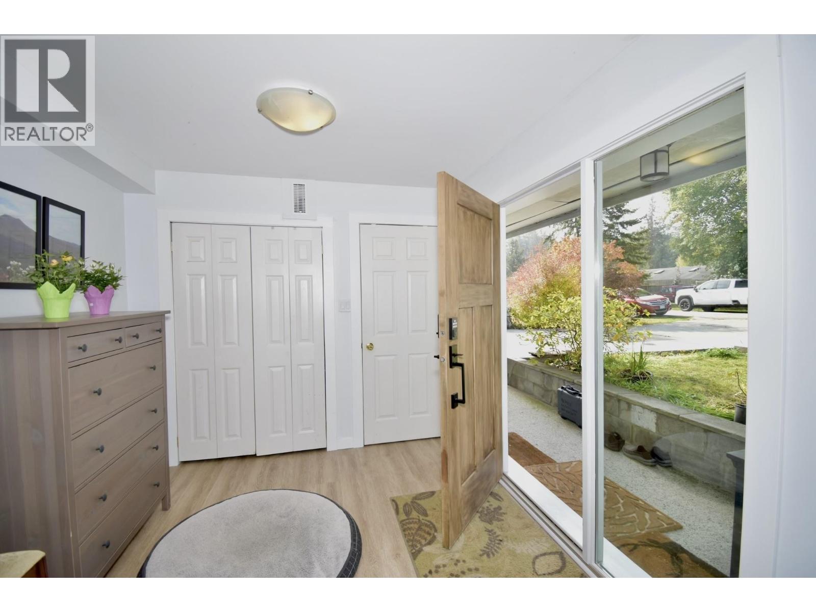 1822 HALL ROAD, Sechelt