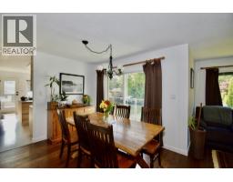 1822 Hall Road, Sechelt, BC V7Z0A9 Photo 15