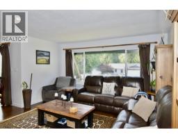 1822 Hall Road, Sechelt, BC V7Z0A9 Photo 19