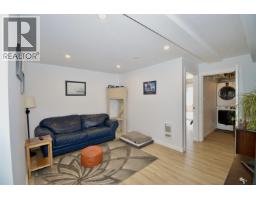 1822 Hall Road, Sechelt, BC V7Z0A9 Photo 7