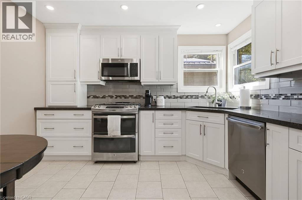 31 SHAKESPEARE Avenue - 12